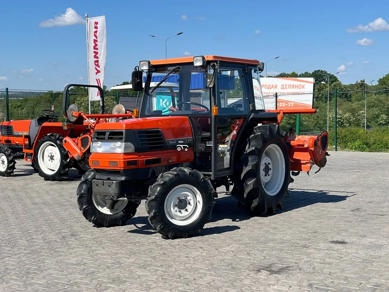 Все, що потрібно знати перед тим, як купити міні трактор